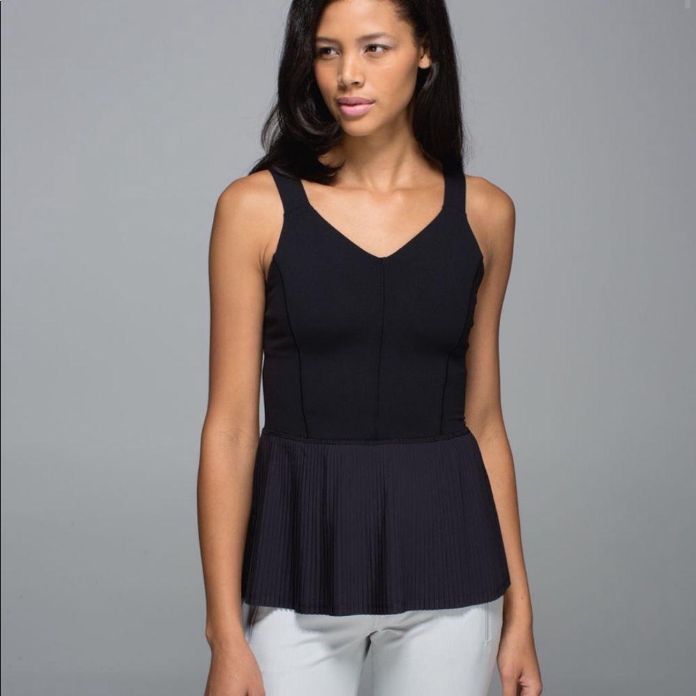 lululemon City Tank - Black -Size 6